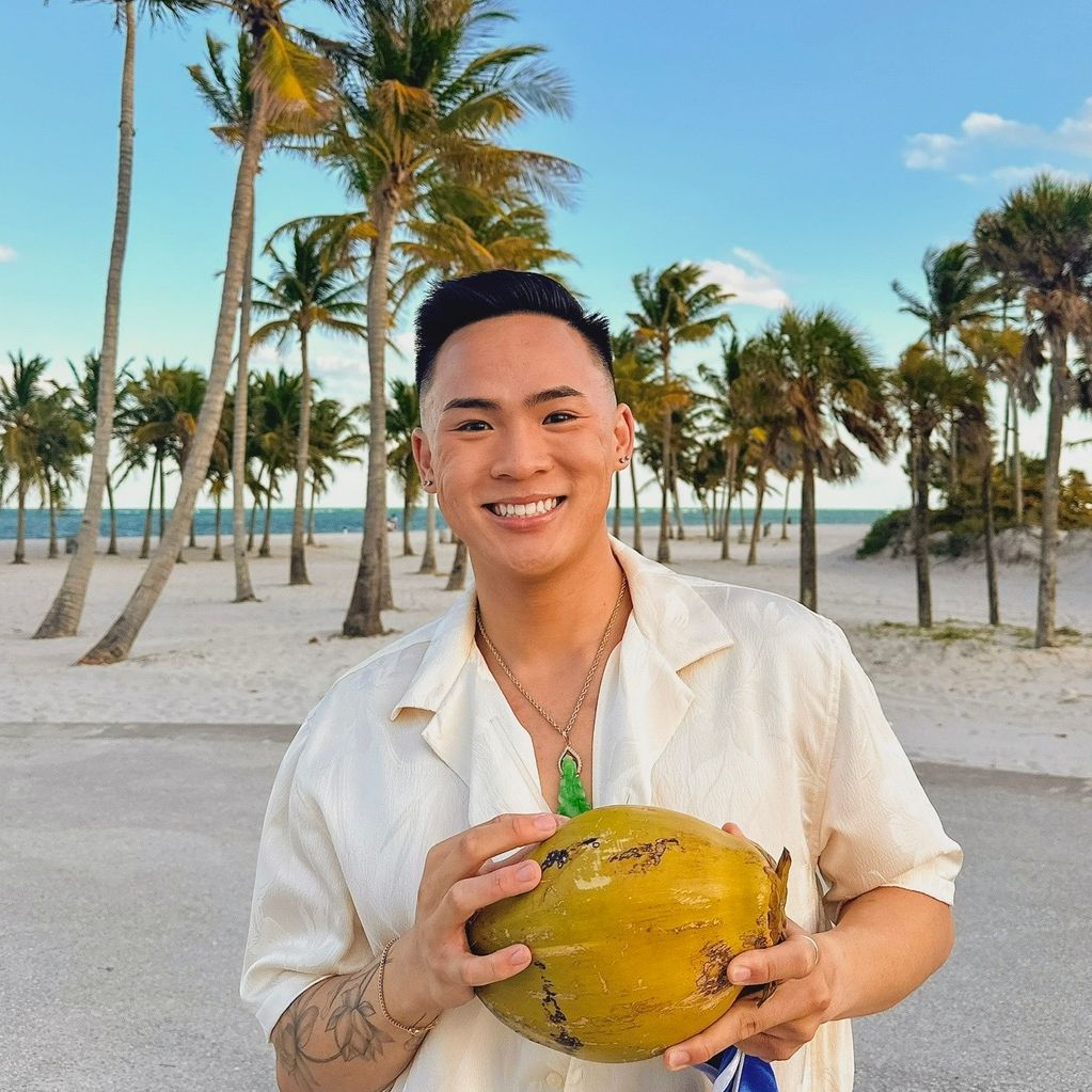 aathonyate Dallas food creator - sushi reviews