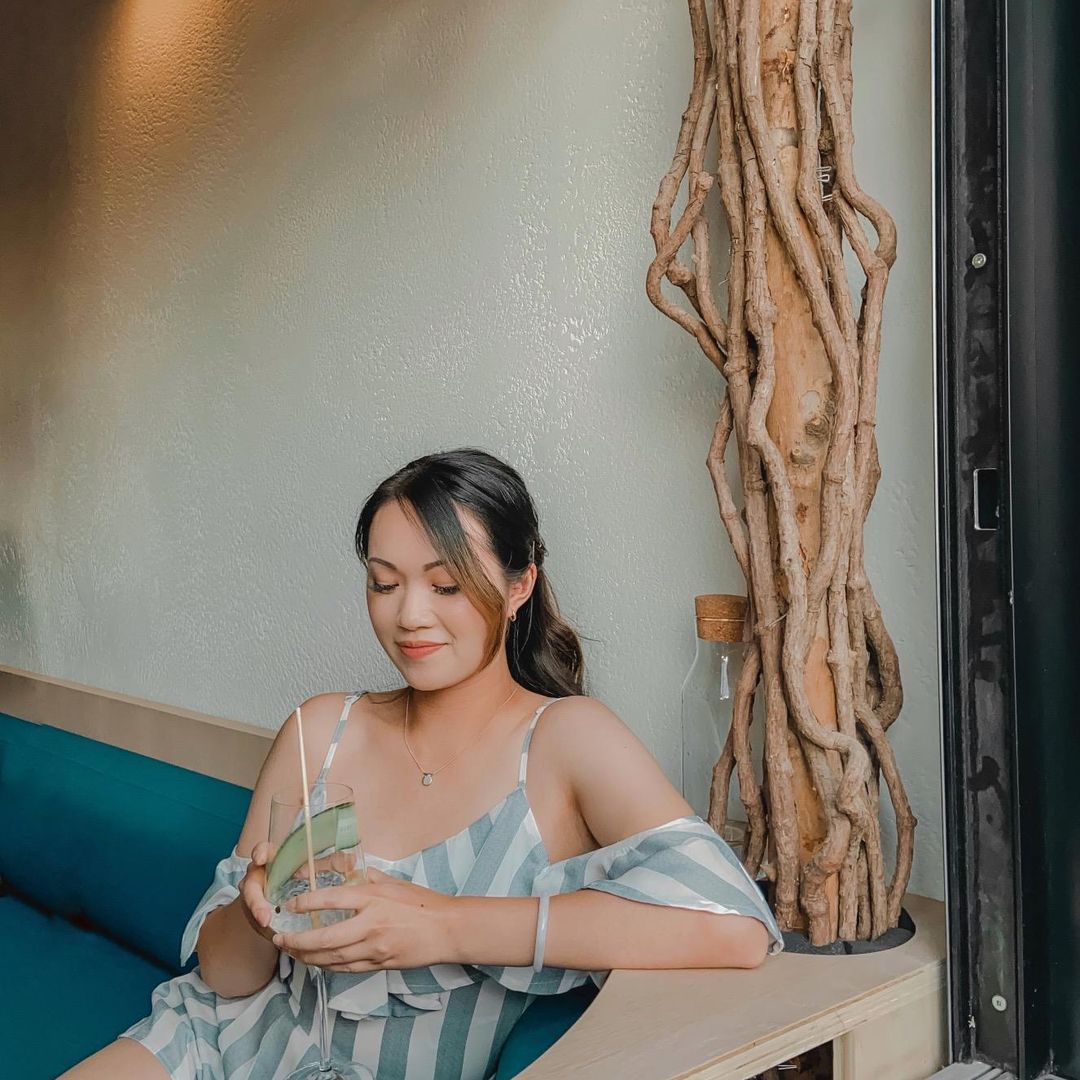 heyitsjesschan Vancouver food creator - burgers reviews